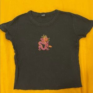 Brandy Melville cropped dragon shirt